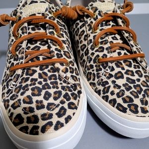 Sperry Top-Sider crest vibe animal print